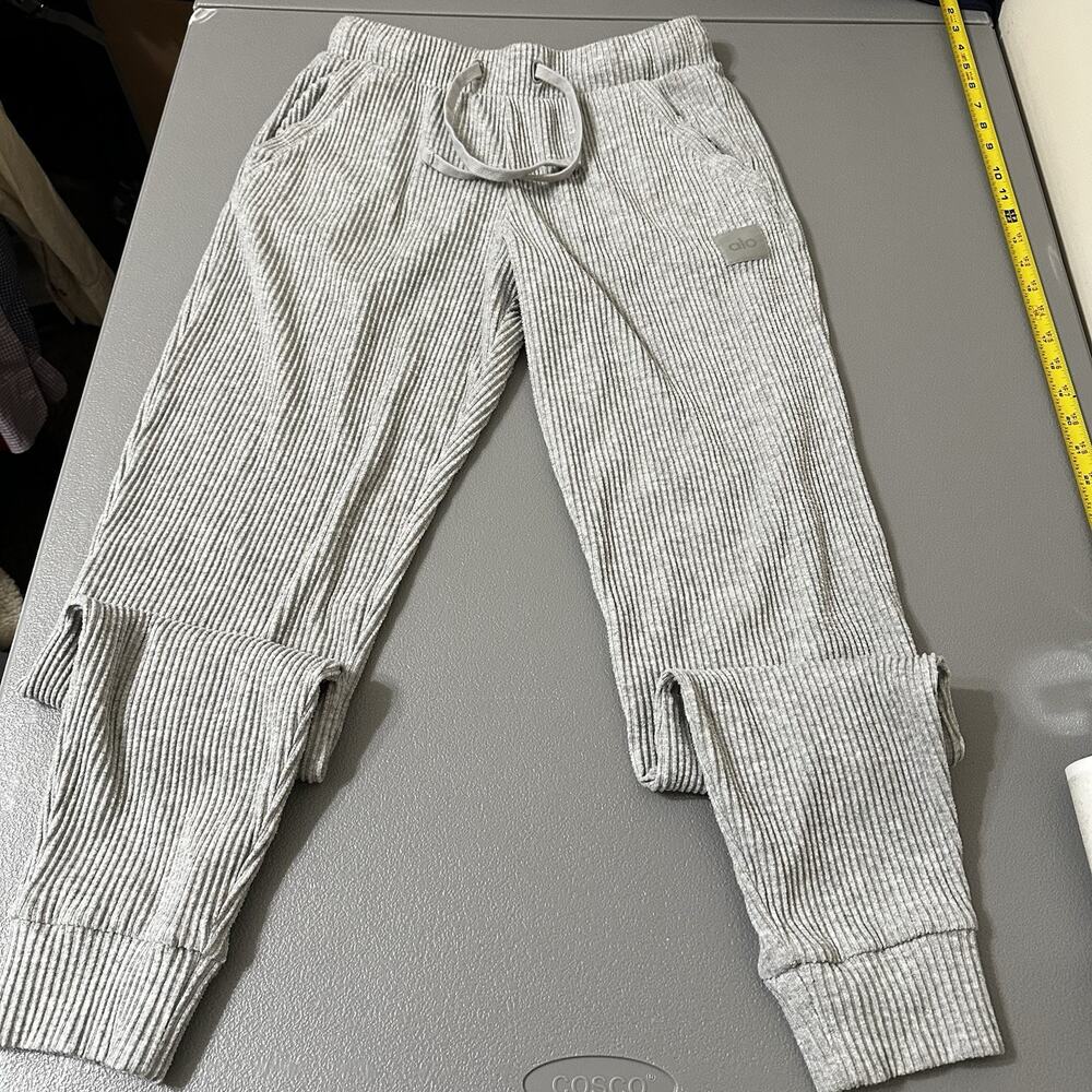 ALO Yoga Muse Gray Ribbed Jogger. Womens Small - Picture 4 of 10